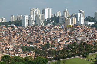 Morumbi vs favelaparaisópolis